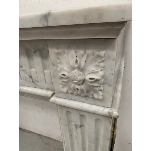 Louis XVI Style Fireplace in White Carrara Veined Marble, 1800s For Sale - Image 10 of 15