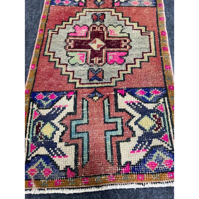 Contemporary Turkish Yastik Rug 1'7" x 3'1" For Sale - Image 3 of 5