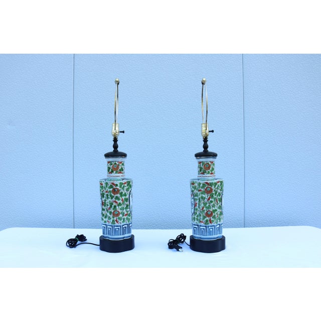 1950s Chinese Floral Porcelain Table Lamps 19th-Century Famille Verte Style, a Pair For Sale - Image 11 of 18