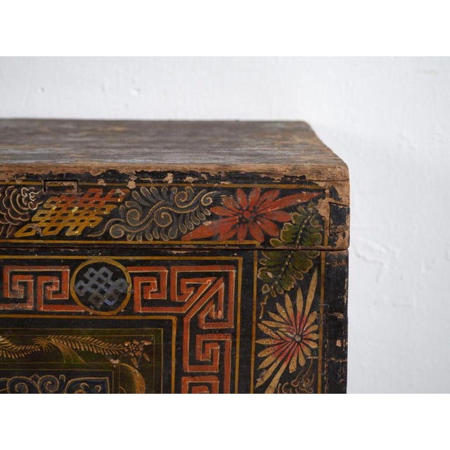Antique Chinese Painted Trunk For Sale - Image 5 of 10