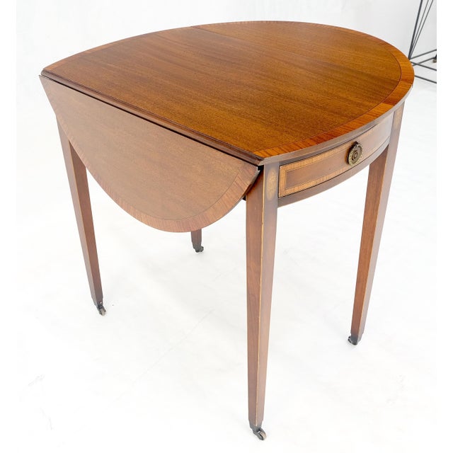 Charak Banded Mahogany Hand Made Pembroke Drop Leaf Side End Lamp Table MINT Closed width dimensions is 18".