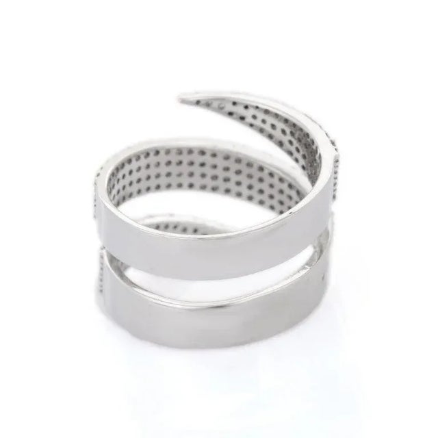 18k Gold 1.01 Carat Diamond Wrap Around Wedding Band Size 7 For Sale In New York - Image 6 of 7