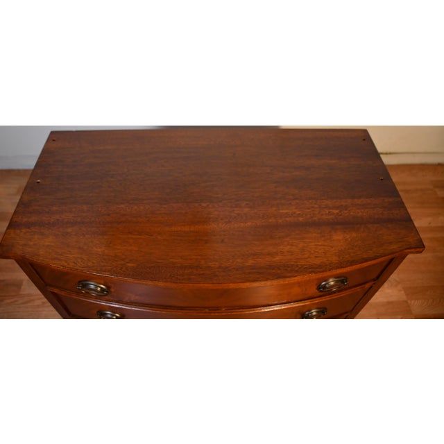 1920s Finch Fine Furniture English Regency Mahogany Commode / Bachelors Chest of Drawers For Sale - Image 16 of 16