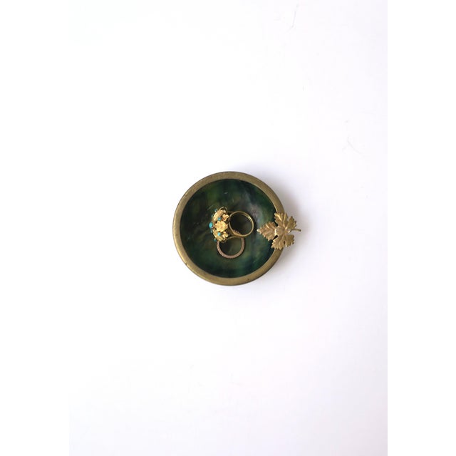 Italian Alabaster Marble and Brass Ashtray or Jewelry Dish, Mid-20th Century For Sale - Image 4 of 10