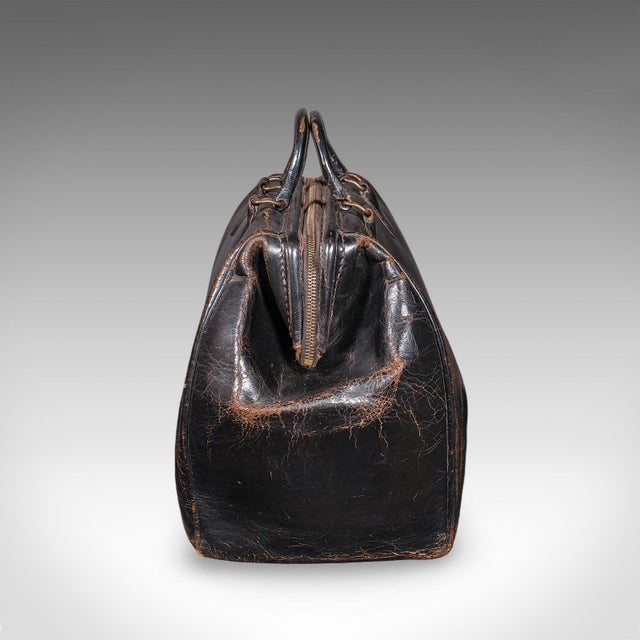 English Antique Railway Director's Gladstone Bag, English Leather Portmanteau, Gwr, 1920 For Sale - Image 3 of 12