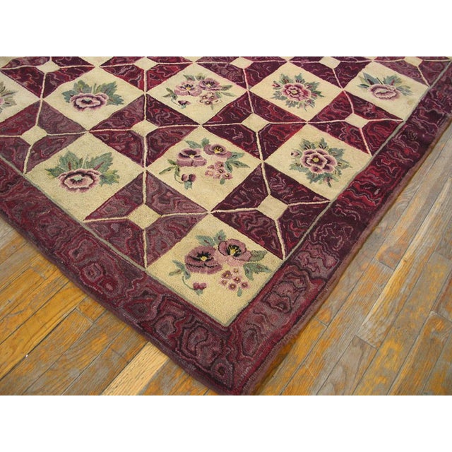 Early 20th Century 1920s Ivory Purple Diamond Floral Folk Art Antique American Hooked Rug 7' 7" X 9' 2" Hand Knotted Wool Carpet For Sale - Image 5 of 5