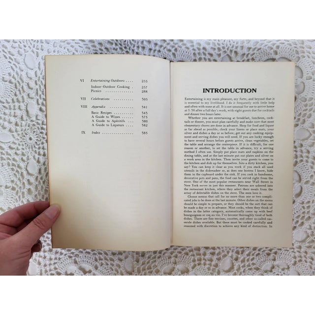 1960s 1965 James Beard Menus for Entertaining Cookbook For Sale - Image 5 of 12