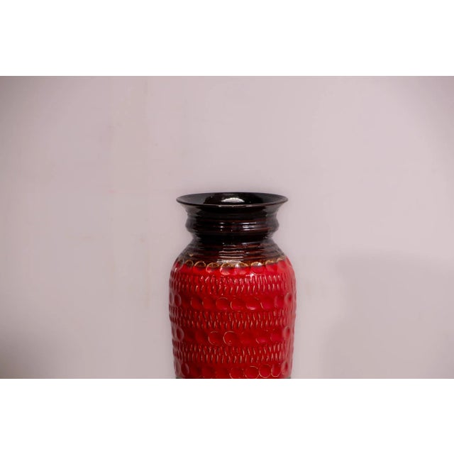 Large Bay West German 76 40 Fat Lava Vase Made in Germany in the 1970s In very good condtion Dimensions: Height 40cm Width...