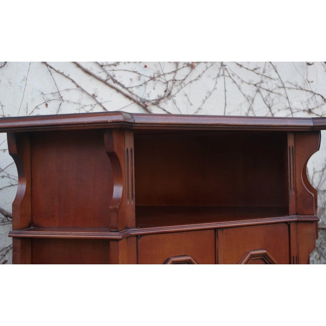 Angular Mobile racks in walnut veneer with two doors 50s
