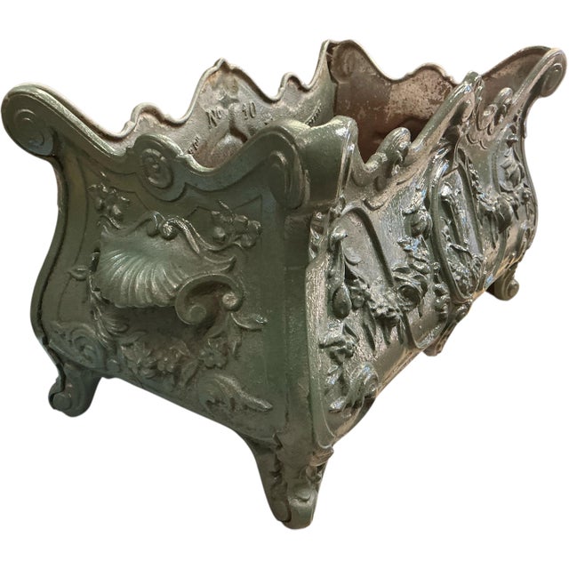 Late 19th Century 19th-C. Victorian French Cast Iron Planter by Charleville Foundry No, 10 For Sale - Image 5 of 8