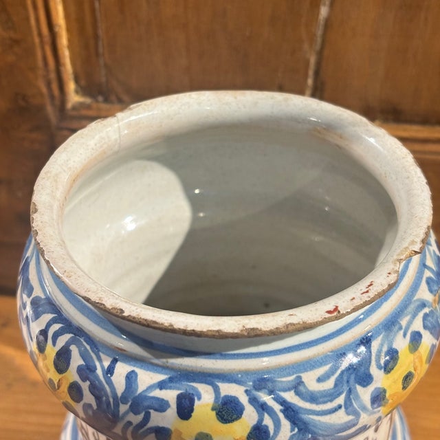 Antique Albarello Vase from Faenza Manufacture, 1600s For Sale - Image 3 of 14