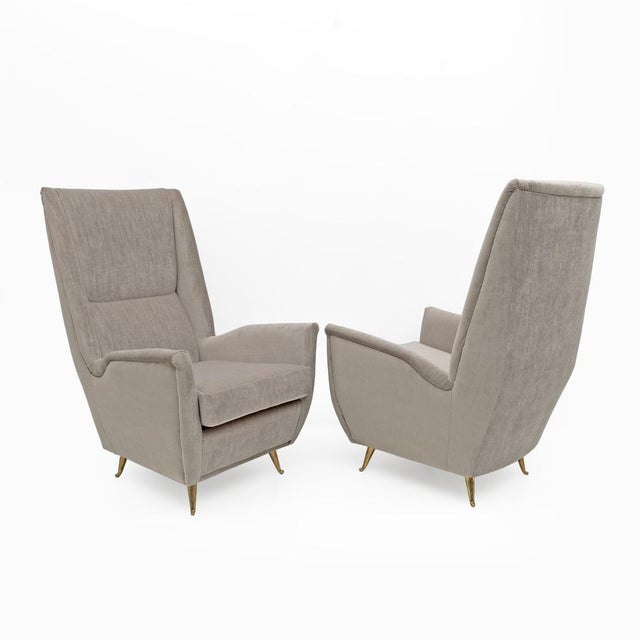 Mid-Century Modern Mid-Century Modern Velvet High Back Armchairs attributed to Gio Ponti for ISA Bergamo, 1950s, Set of 2 For Sale - Image 3 of 10