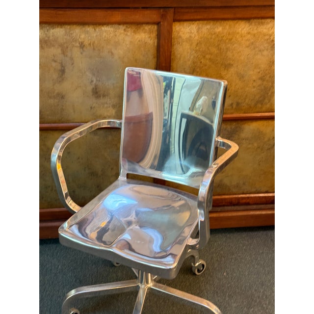 Philippe Starck for Emeco Hudson Swivel Armchair For Sale In San Francisco - Image 6 of 12