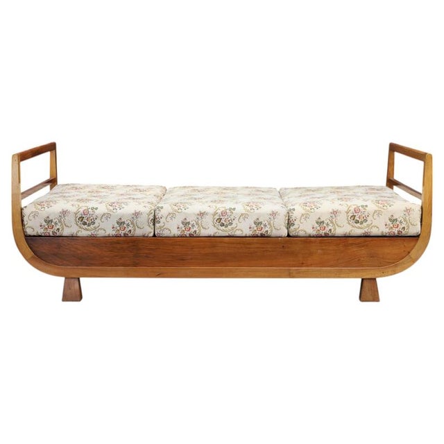 Art Deco Walnut Daybed attributed to Jindřich Halabala, 1930s For Sale - Image 16 of 16