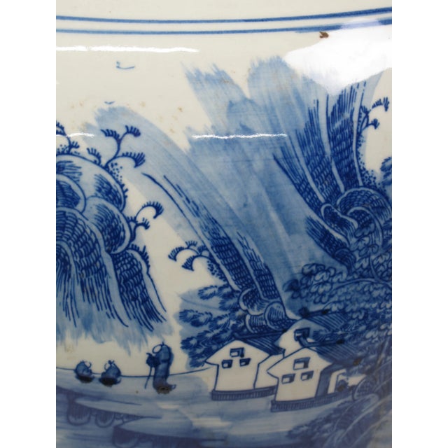 Blue Large Chinese Blue & White Porcelain Ginger Jar With Foo Dog Lid For Sale - Image 8 of 13