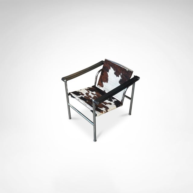 Cassina LC1 Armchair in Ponyskin by Le Corbusier for Cassina, 1980s For Sale - Image 4 of 11
