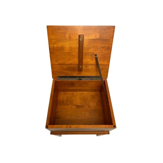 American Ethan Allen Solid Wood Lift Top Side Accent Table Inlaid Diamond Pattern (St). For Sale - Image 3 of 7