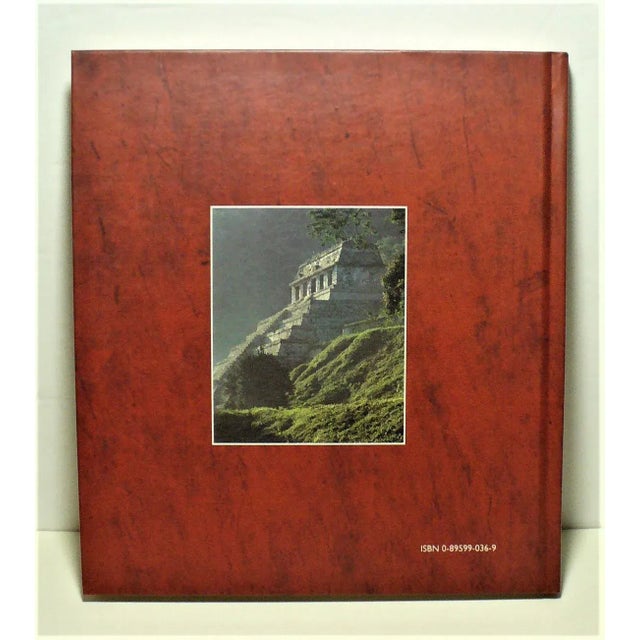 Beautiful Mint Copy of the book, from the series: Smithsonian Exploring the Ancient World "Maya Civilization" 1st Edition...