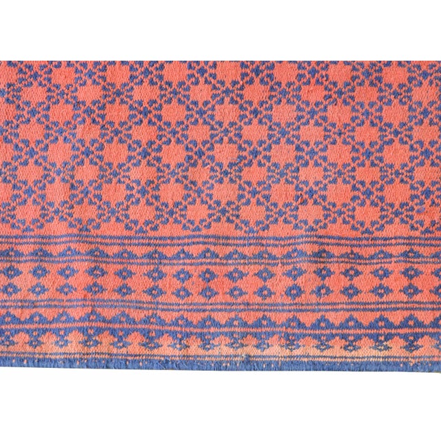Raspberry Red Mid 20th Century Vintage Reversible Saveh Kilim Rug For Sale - Image 8 of 12