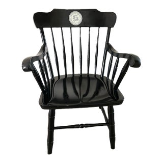 Vintage C. 1969 S. Bent & Bros. Collegiate Black Windsor Style Arm Chair For Sale