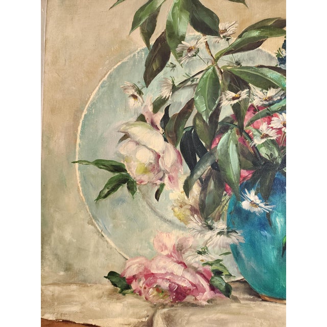Hollywood Regency Mid Century Floral Still Life Oil Painting in Period Carved Frame For Sale - Image 3 of 16