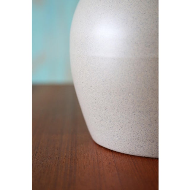 1960s Gordon and Jane Martz M51 Lamp for Marshall Studios Tan Ochre Short Gourd 24" For Sale - Image 6 of 9