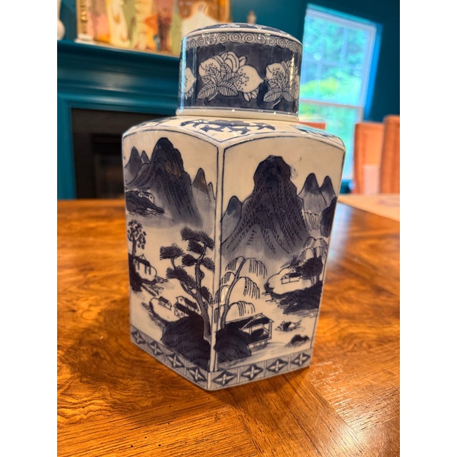 1970s Blue and White Octagonal Lidded Jar For Sale In Greenville, SC - Image 6 of 7