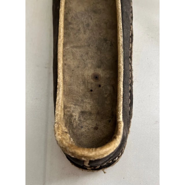 Antique Korean Joseon Dynasty Heukhye Nobleman's Leather Shoe, Single, Yangban Nobility Footwear With Hobnail Sole, 19th Century For Sale - Image 9 of 15