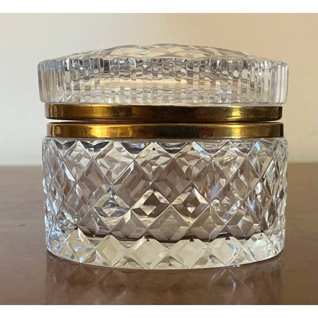 French French Diamond Cut Crystal Oval Hinged Glass Box For Sale - Image 3 of 17