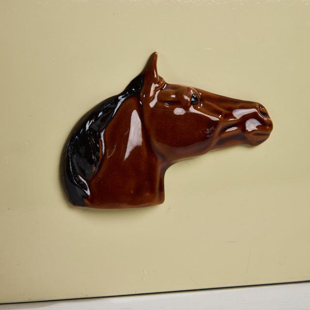 Yellow Horse-Head Ice Cube Holder For Sale - Image 8 of 15