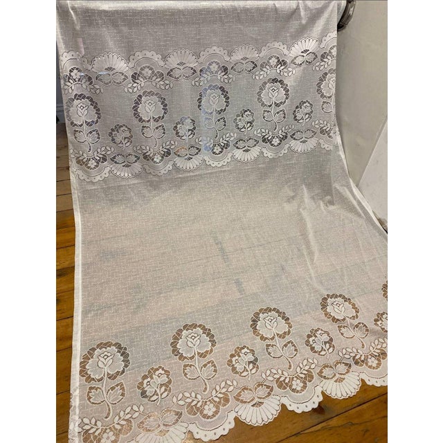 Vintage Lace Curtain 58” wide x 86” long very good condition T0602 MB