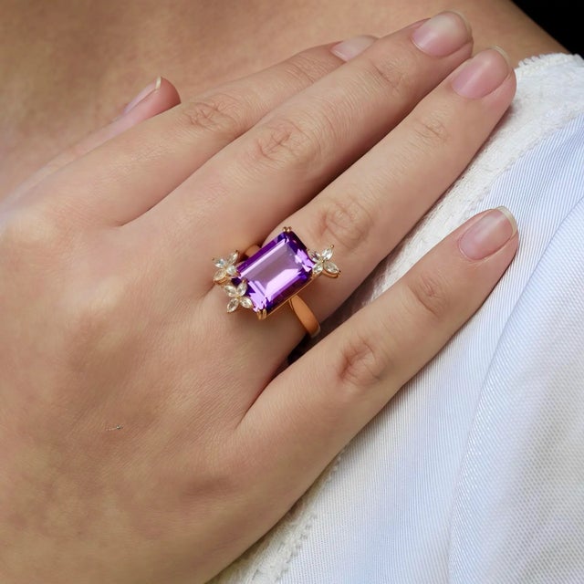 Kai Amethyst White Sapphire Butterfly Ring in 14k Gold Ring, size 4.5 For Sale - Image 9 of 11