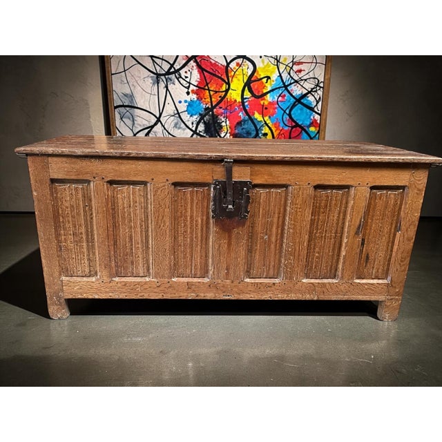Gothic Linenfold Coffer in Oak with Carved Panel, 1500s For Sale - Image 4 of 6