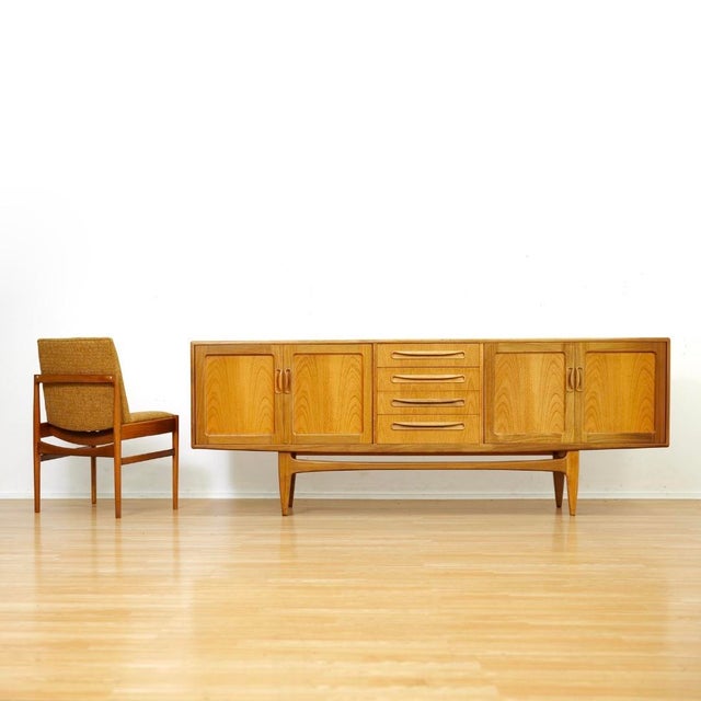 G Plan 1960s Long Teak Mid Century Credenza by Vb Wilkins for G Plan For Sale - Image 4 of 10