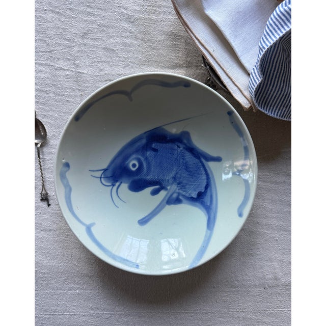 Chinoiserie Vintage Hand-Painted Chinese Koi Fish Serving Bowl | Royal Blue and White Porcelain | 9 Inch Decorative Dish For Sale - Image 3 of 10