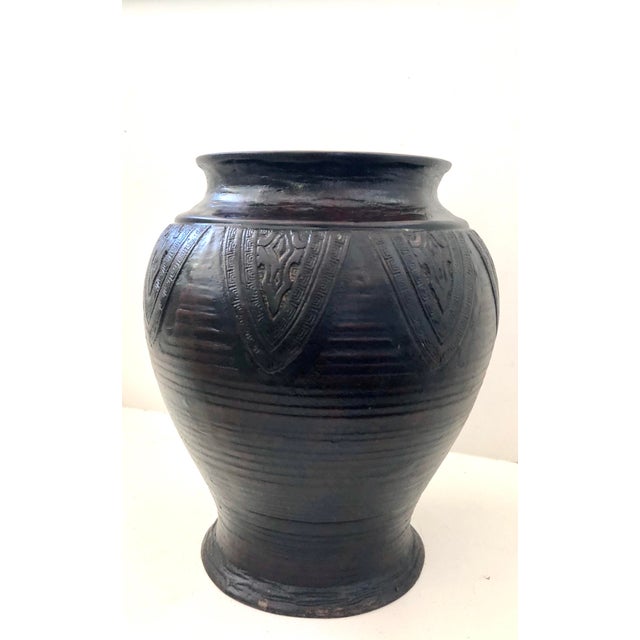 Metal Japanese Bronze Vase Antique Chinese Asian Cicada Pattern 9 Inch Large For Sale - Image 7 of 9