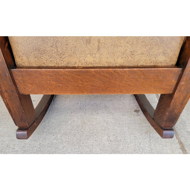 Fine Mission Oak Rocking Chair Circa. 1910 For Sale - Image 9 of 18