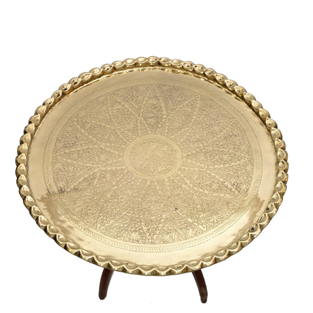 Mid-Century Modern Round Walnut Spider Leg & Bronze Moroccan Tray Coffee Table For Sale - Image 4 of 11