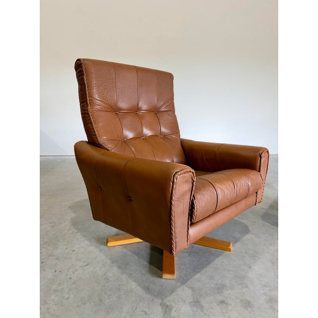 Mid Century Caramel Leather and Beech Swivel Chairs, Baseball Glove Stitching, 2 Pieces For Sale - Image 10 of 10