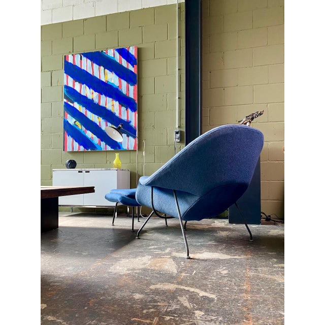 Mid-Century Modern Set of Womb Chair and Ottoman by Eero Saarinen for Knoll International, 1960 For Sale - Image 3 of 18