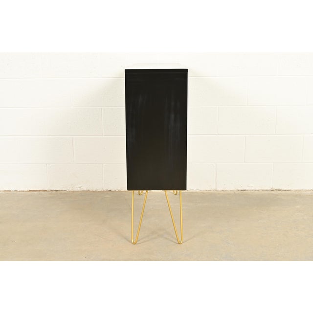 Paul McCobb Planner Group Black Lacquered Bookcase on Hairpin Legs, Newly Refinished For Sale - Image 9 of 12