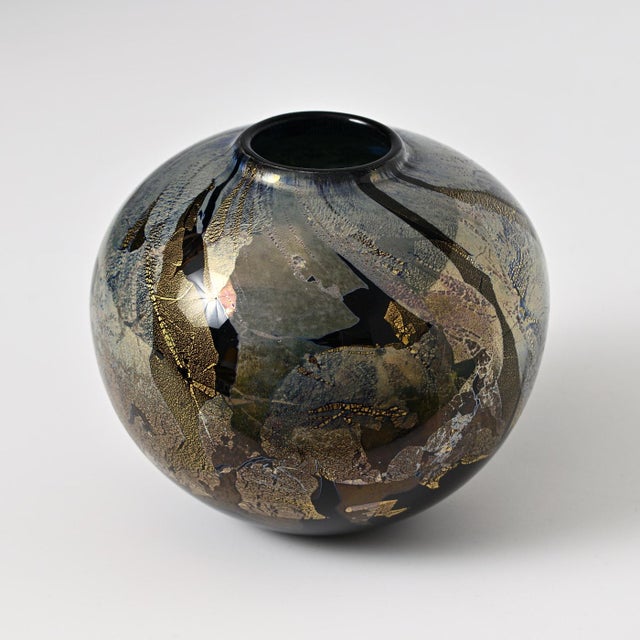 Azurene Series Vase in Black Glass from Isle of Wight, 1980s For Sale - Image 6 of 9
