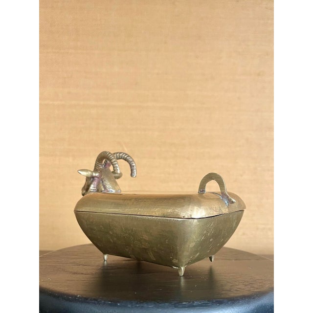 Early 20th-Century Anglo-Indian Brass Ram Form Betel Box For Sale - Image 9 of 12