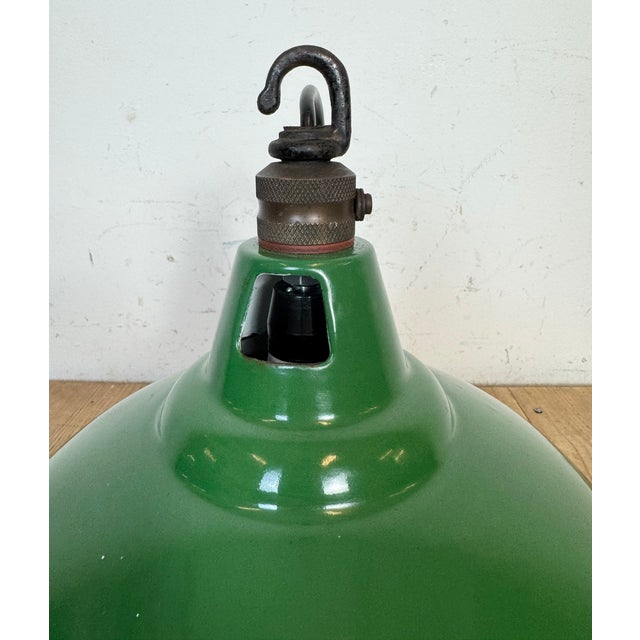 Industrial British Green Enamel Factory Pendant Lamp from Maxlume, 1960s For Sale - Image 13 of 18