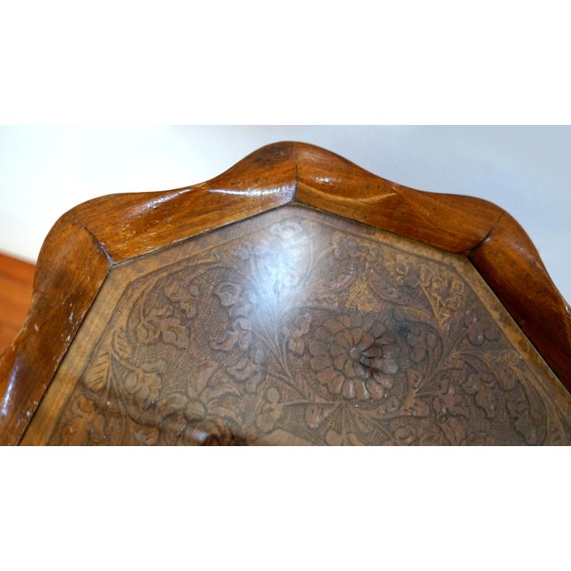 Traditional 19th Century Collectible Maple or Walnut Hand-Carved Table with Scalloped Rim For Sale - Image 3 of 6