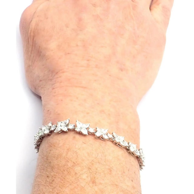 Metal Tiffany & Co Victoria Diamond Mixed Cluster Platinum Bracelet For Sale - Image 7 of 10