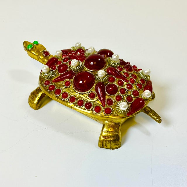 1960s Vintage Art Deco Coastal Hollywood Regency Bejeweled Brass Turtle Box For Sale - Image 16 of 18
