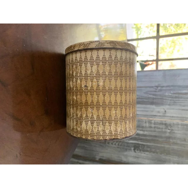 Vintage Enamel Flour Container, 1950s For Sale - Image 4 of 5