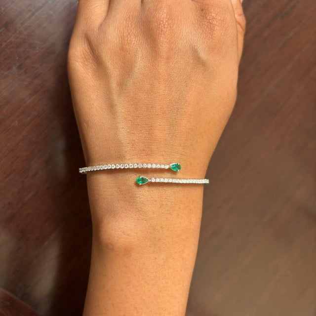 Natural emerald 0.45cts & diamond 1.08cts bracelet in 18k gold For Sale - Image 14 of 18