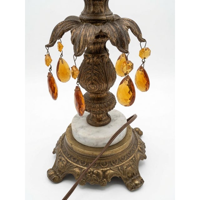 Mid-Century Modern Vintage 1970s Hollywood Regency Brass Palm Tree Table Lamps – Pair With Amber Crystal Drops & Large Gold Fabric Shades For Sale - Image 3 of 6